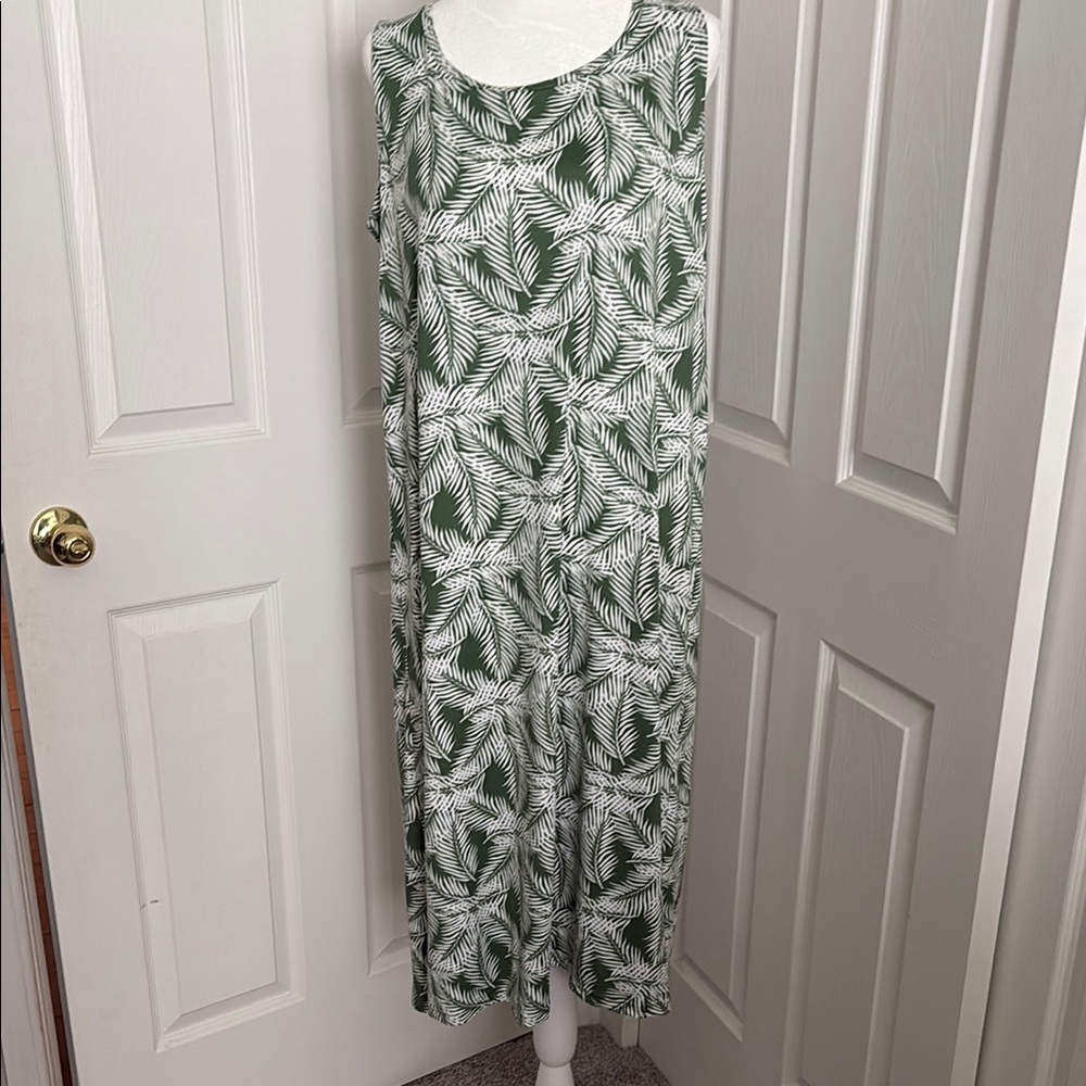 Muk Luks Green Sleeveless Sundress Midi